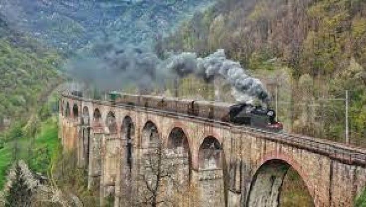 In viaggio sul treno storico "delle meraviglie" da Ventimiglia a Cuneo