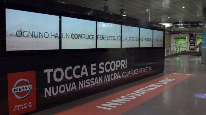Nissan Micra, che sorpresa alla stazione