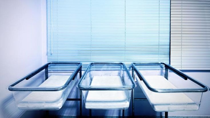 Natalità, culle vuote anche nel 2024: nei primi sei mesi nati 4600 bambini in meno rispetto al 2023