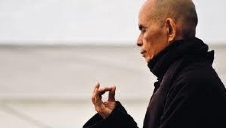 È morto il monaco buddhista Thich Nhat Hanh