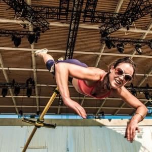 Facce da Expo: l'inno global del Cirque