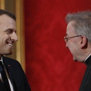Francia, nuova denuncia per molestie nei confronti dell'ambasciatore del Vaticano 
