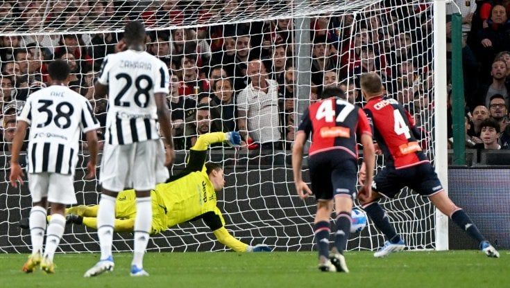 Le pagelle di Genoa-Juventus: Destro inoffensivo, Amiri illumina la rimonta. De Sciglio da incubo, Dybala ci mette qualità