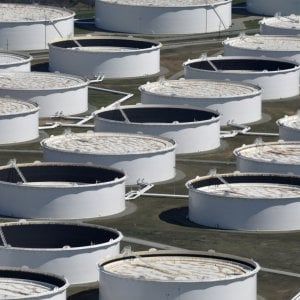 Trump tranquillizza sul commercio, Borse in ripresa. Il petrolio si rafforza sopra 72 dollari