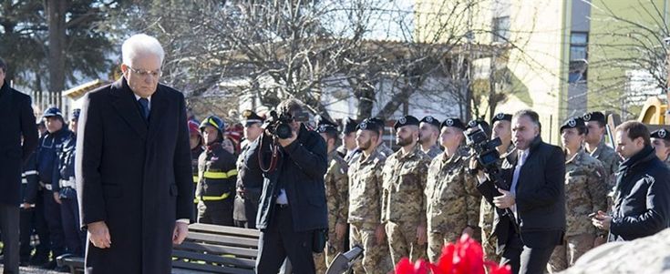 Amatrice, 4 anni dopo, Conte a donna: "Quando si perdono figlia e nipote si ha sempre ragione". Mattarella: "Ricostruzione procede con fatica"