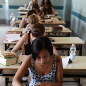 Maturità per 34mila studenti romani. Al via la prima prova ed è tototema