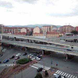 Torino: si abbatte il viadotto di corso Grosseto, da domani sette giorni di caos 