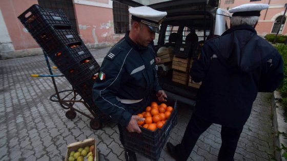 Bari, blitz antiabusivi nel mercato dell'ex Manifattura tabacchi: sequestrati 26 box