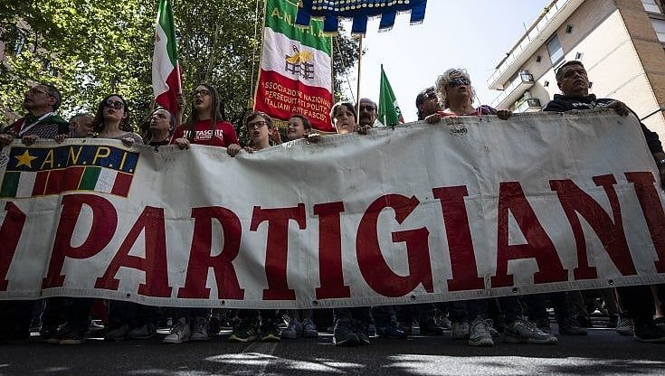 Calci, il sindaco chiede la cittadinanza onoraria per i partigiani: la destra boccia la proposta 