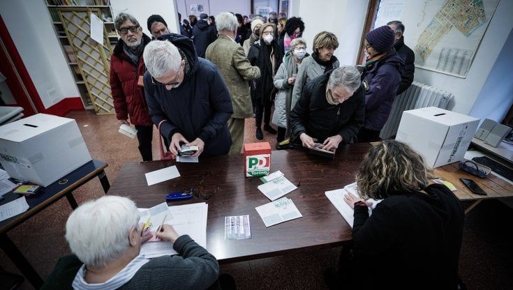 Primarie Pd: sorpasso Schlein, Bonaccini travolto. Così le primarie riscrivono la storia