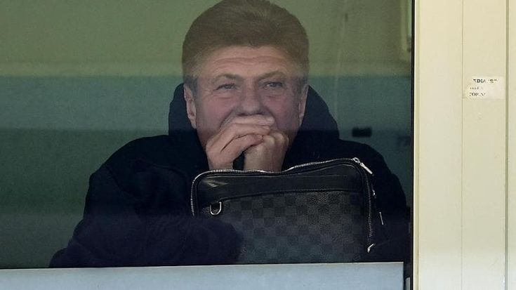 Napoli, Mazzarri valuti l’opportunità di un passo indietro per inchiodare i giocatori alle loro responsabilità