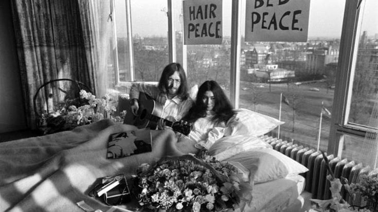 John Lennon e Yoko Ono, in vendita la loro prima casa a New York per 5.5 milioni di dollari