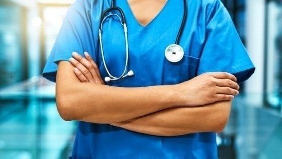 Doctor House: Vanessa ha sempre mal di pancia e così non va a scuola