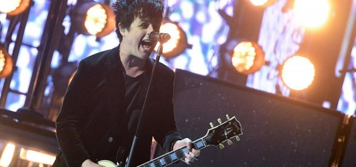Green Day, muore l'acrobata Pedro Aunión Monroy ma lo spettacolo non si ferma