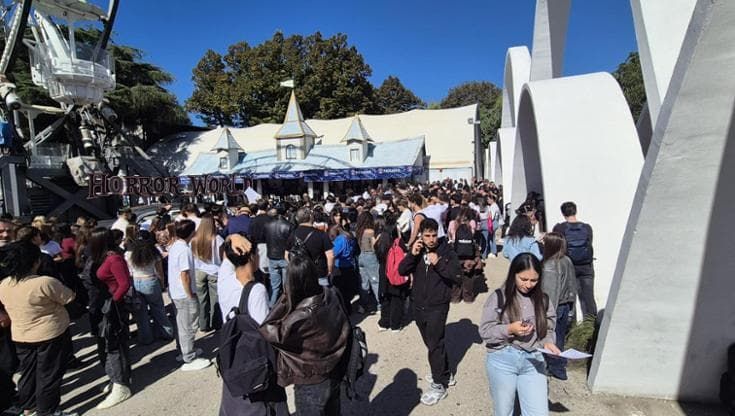 Napoli, boom di prenotazioni al casting di “Mare Fuori 8” con oltre 1700 ragazzi da tutta Italia