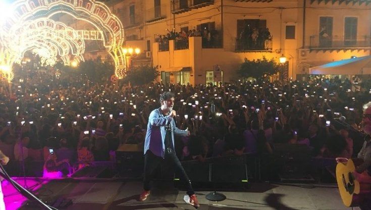 Lello Analfino: “Io, architetto mancato, nato per fare musica”