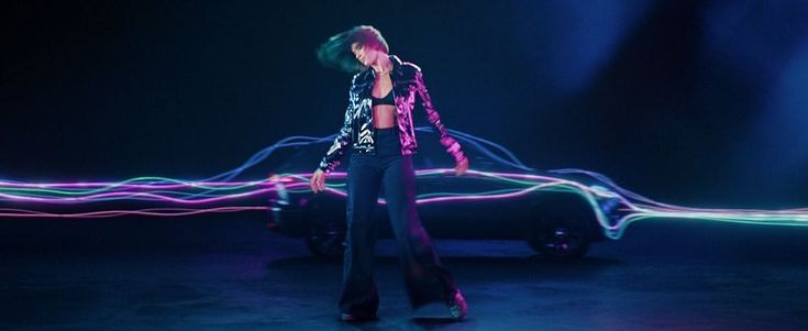 Dua Lipa e i computer della Jaguar: i fan modificano da soli i brani