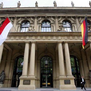 Borse: Londra e Milano si fondono con Francoforte