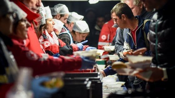 'Sostiene Milano', sette giorni di musica e incontri contro la povertà: al via con la festa a Casa Jannacci