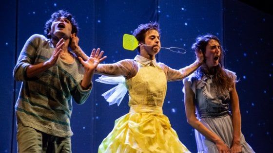 Peter Pan in scena a Cascina con videomapping