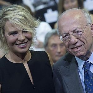 Maria De Filippi, affari d'oro per la sua Fascino. Balzo dell'utile nel 2016