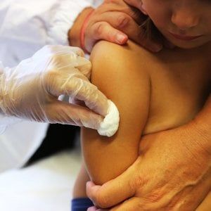 Sentenza pilota dal Tar del Piemonte: "Niente asilo se la bimba non è vaccinata"