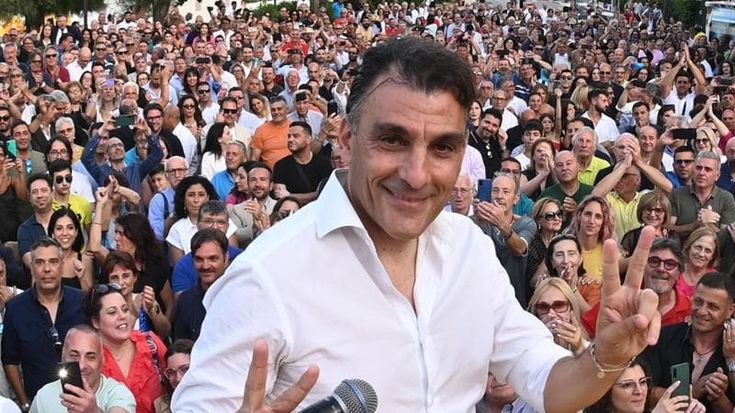 “Preoccupato per i lavoratori”, Tamajo fra silenzio e solidarietà nella bufera sul suo feudo