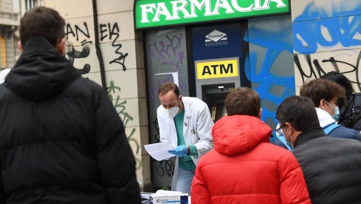 Covid in Lombardia, il bollettino di oggi 9 febbraio: 9.374 nuovi positivi e 29 vittime. Tasso di positività all'8,9% 