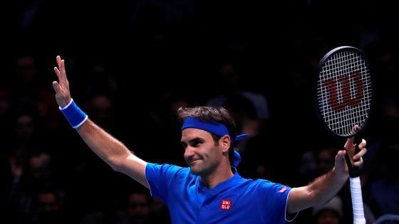 Tennis, Atp Finals: Federer si riscatta, travolto Thiem