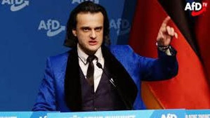 Germania, scandalo per il discorso in stile Hitler del candidato Afd. Il partito avvia un’indagine