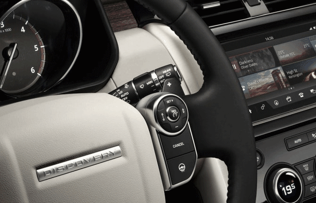 Nuova Land Rover Discovery, l'avventura formato famiglia