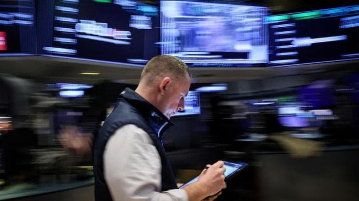Le Borse di oggi 2 ottobre. Volano i listini di Hong Kong, Tokyo chiude in ribasso. Gas e petrolio in rialzo dopo l’attacco dell’Iran. Europa chiude contrastata