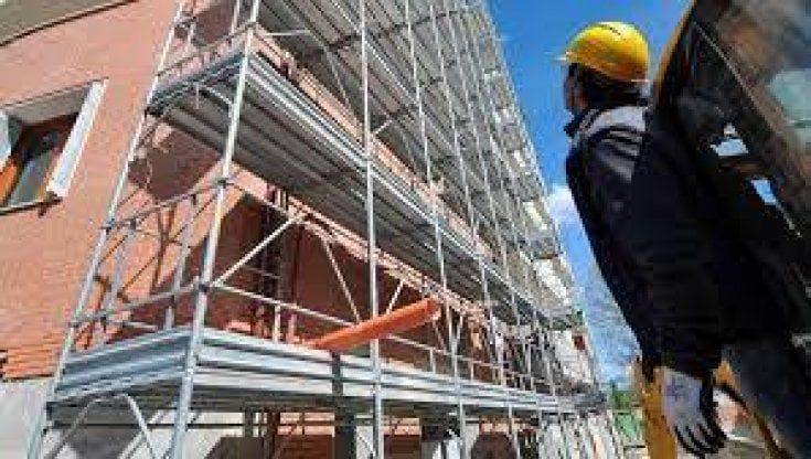 Cessione dei crediti e asseverazioni, maglie più larghe per non perdere le agevolazioni. Così le modifiche a sisma e Superbonus