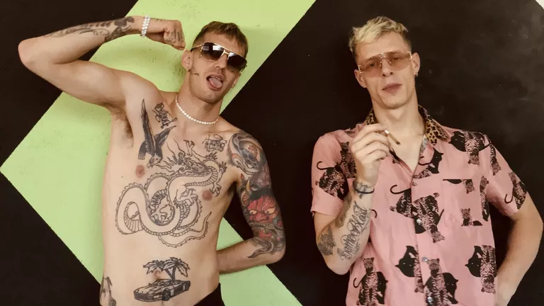 Una Laurea In Achille Lauro Rep 1 playing time playlist thoiry rmx (single) do ca sĩ achille lauro, gemitaiz, quentin40, puritano thể hiện, thuộc thể loại playlist r&b/hip hop/rap. una laurea in achille lauro rep