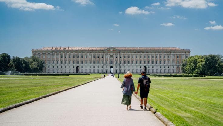 Reggia di Caserta, aperta anche a Ferragosto: orari e mostre per il 15 agosto