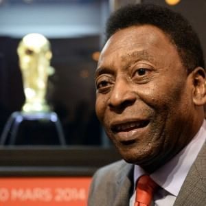 Brasile, Pel&eacute;: "Il razzismo si batte con l'indifferenza. Ronaldo e Messi? Per mia madre sar&ograve; sempre il migliore"