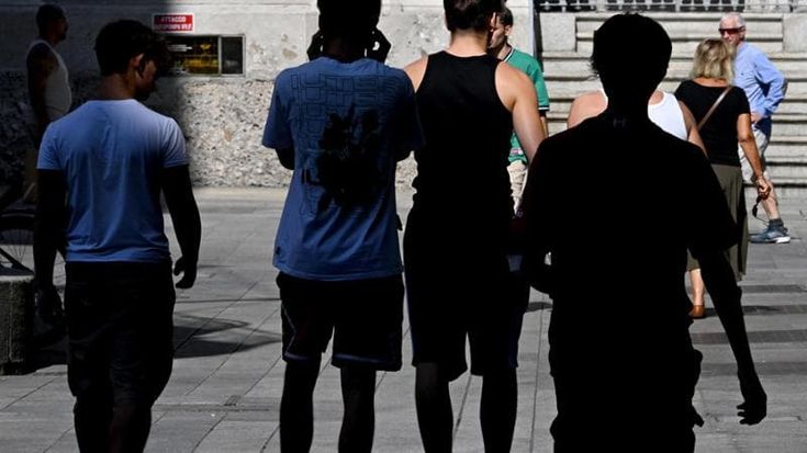 Risale tra i ragazzi la voglia di politica. E nella fiducia vince Mattarella