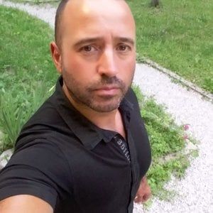 Chiusa Pesio: mostra le armi della sua collezione agli amici, parte un colpo che lo uccide
