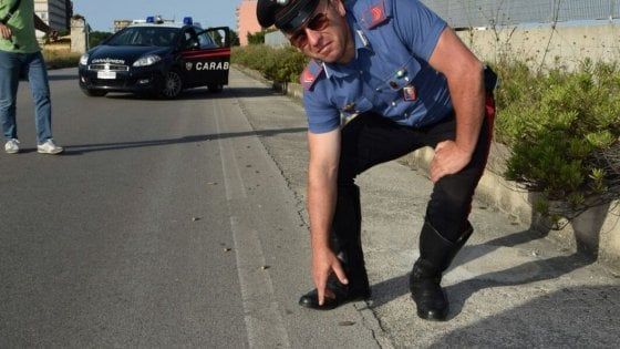 Bari, agguato a colpi di kalashnikov al San Paolo: ferito il re delle slot machines