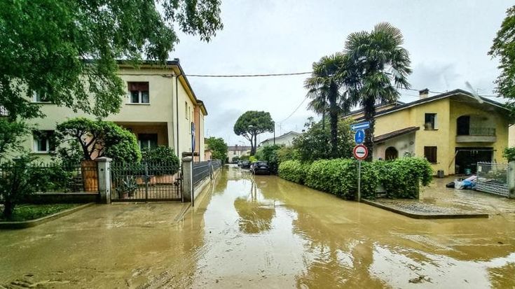 Eventi climatici: in Italia colpite sette aziende su dieci