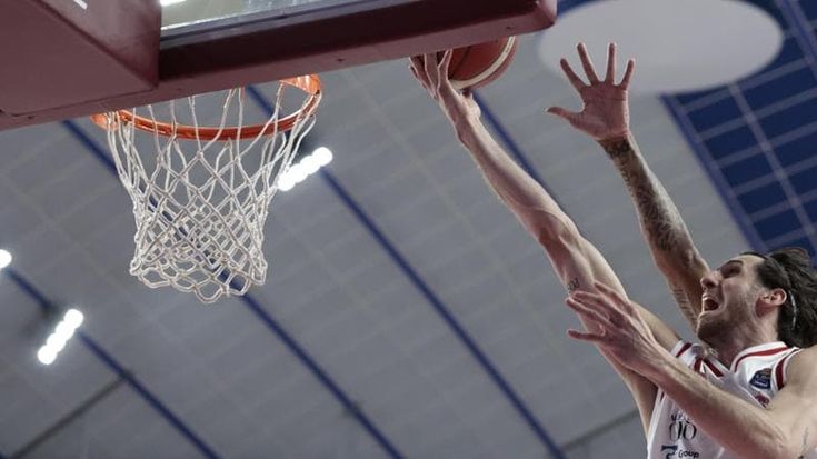 Basket, l’Olimpia a Brescia parte col piede giusto. Domani il nuovo round