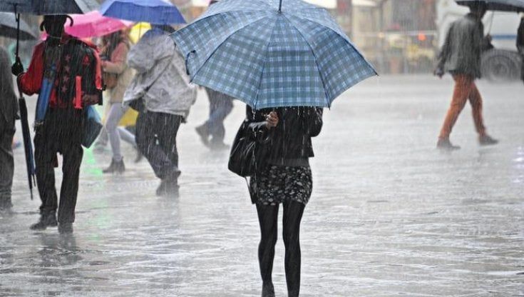 Previsioni meteo, maltempo fino a mercoledì: l'autunno inizia con piogge persistenti ed eventi estremi