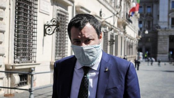 Coronavirus, Salvini: "Se il Governo non vuole il Mes, voti nostra proposta per revoca trattato"