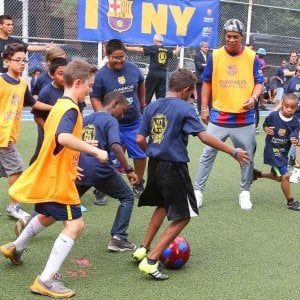 Ronaldinho e il calcio senza troppi rimpianti: "90 minuti mi annoiano"