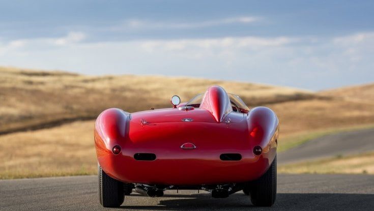 Un gioiello all'asta: la Ferrari 410 sport spider Il video 