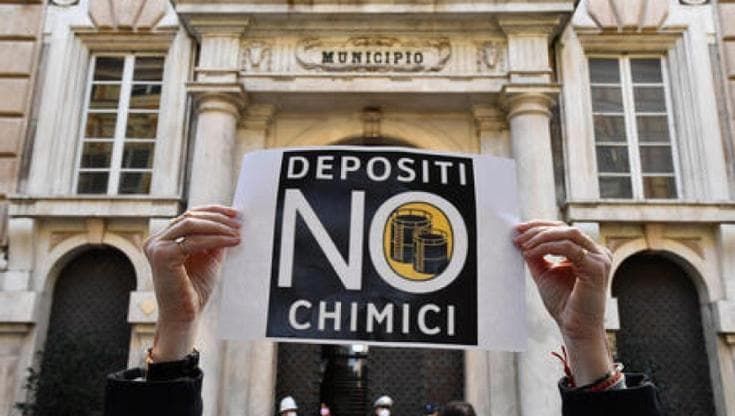 Depositi chimici Multedo, Terrile: “Spetta al porto indicare dove collocarli”