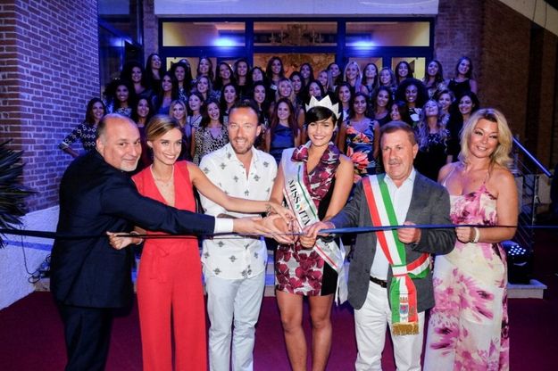 Miss Italia, nella "Casa" di Jesolo si aprono le danze