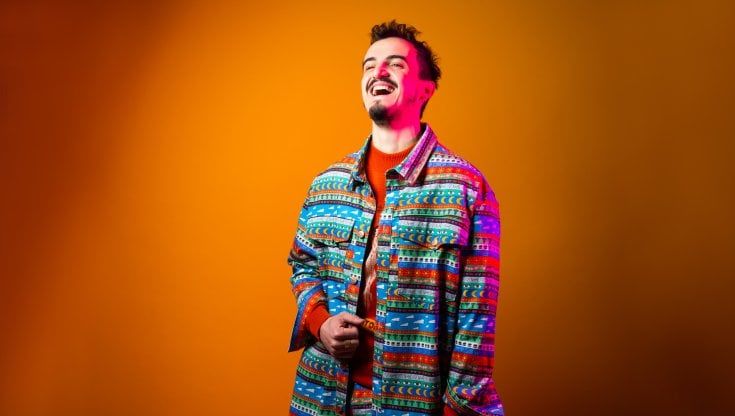 Sanremo e il sogno di un tour live in autunno: il debutto al Festival del romano Folcast