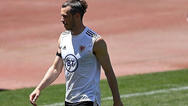Il sacrificio di Bale. Ritorno sulla fascia per far volare il Galles