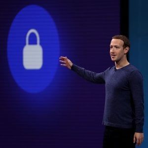 Arriva Libra, così Zuckerberg punta a diventare un'alternativa al dollaro
